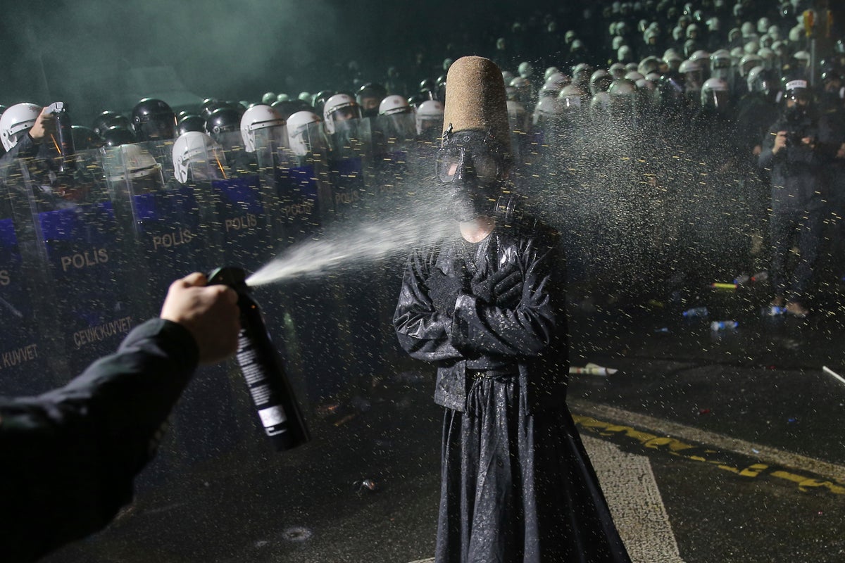 Turkey Detains Over 1,000 Amid Nationwide Protests Following Imamoglu's Arrest