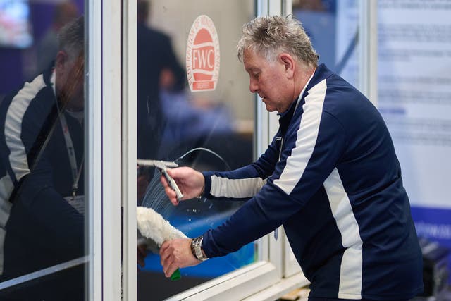 <p>Window cleaning champ Terry Burrows fights to retain his title at the Window Cleaning World Cup</p>