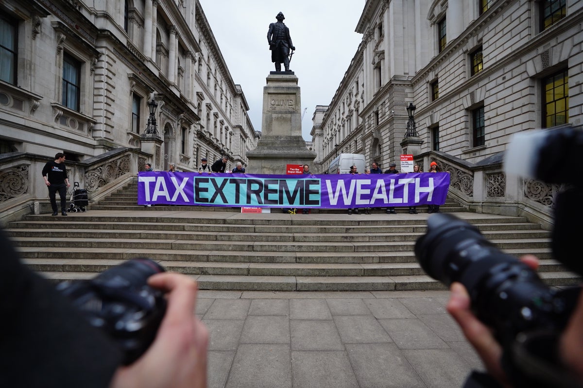 Millionaires to flee UK in record numbers