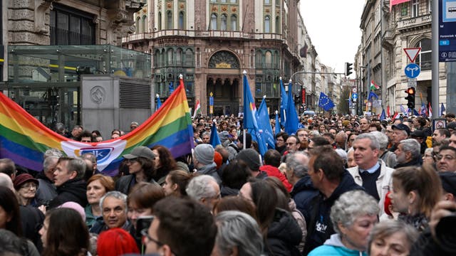 HUNGRÍA-ORGULLO LGBTQ-PROHIBICIÓN