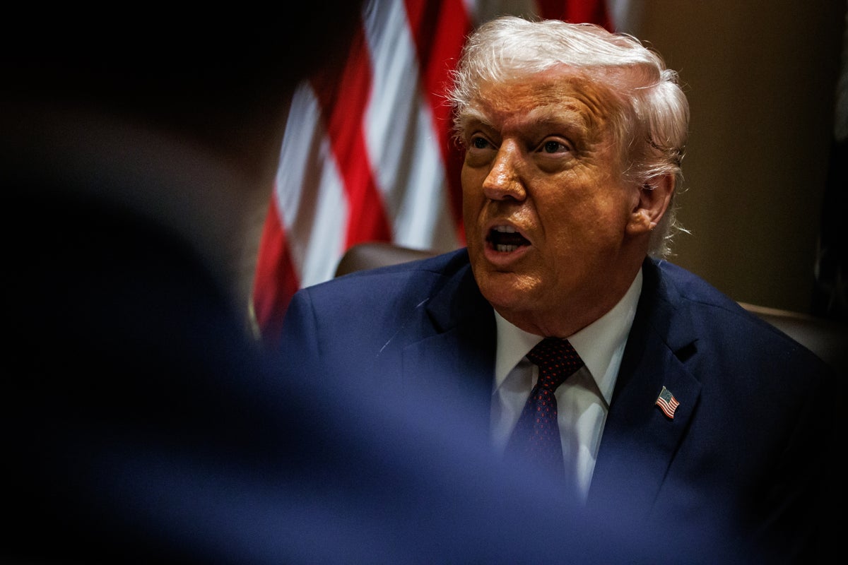 Trump attacks The Atlantic as ‘going out of business’ after officials texted editor Yemen war plans: Live Trump attacks The Atlantic as ‘going out of business’ after officials texted editor Yemen war plans: Live