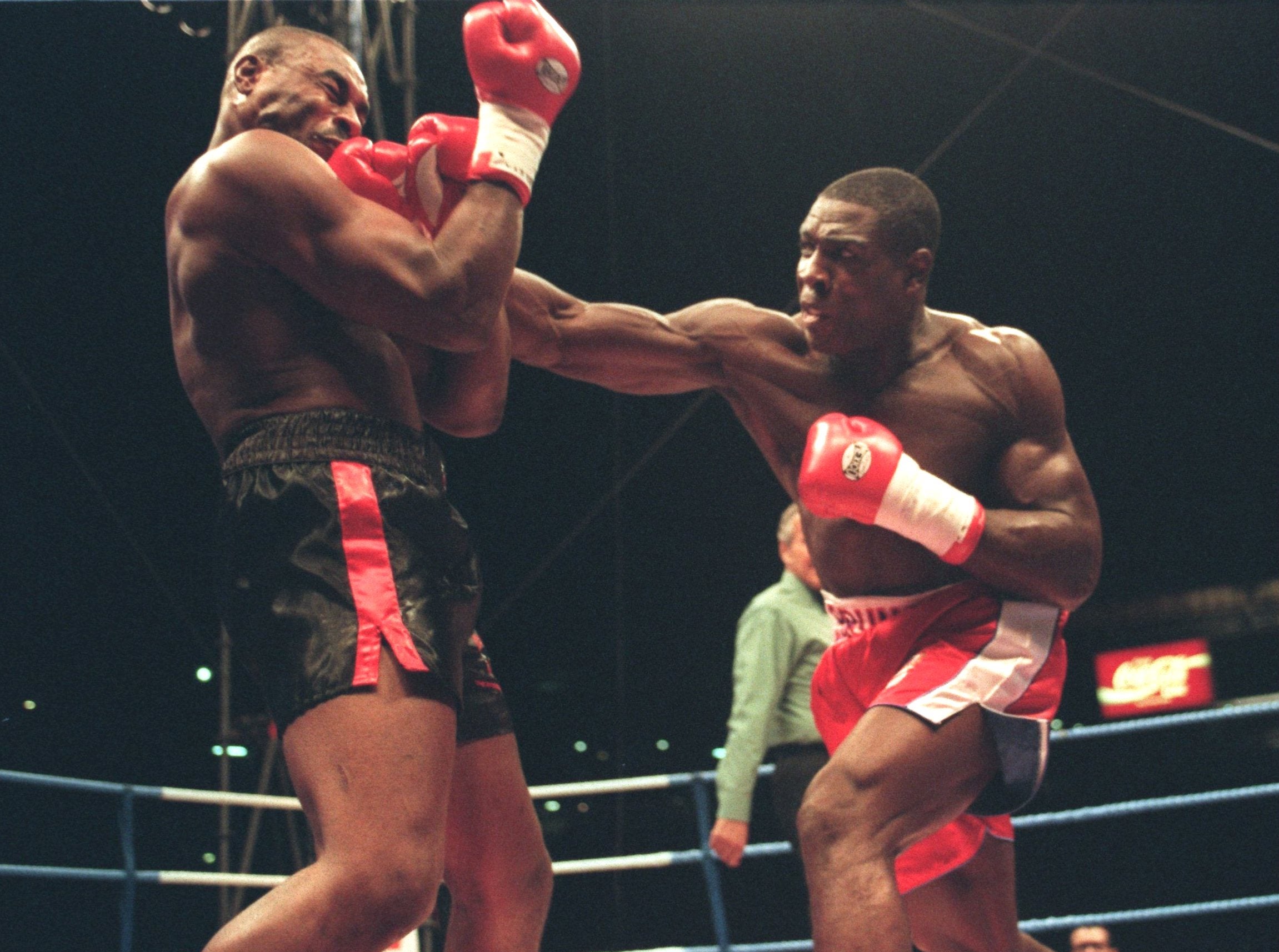 Bruno winning the WBC world heavyweight title against Oliver McCall in 1995