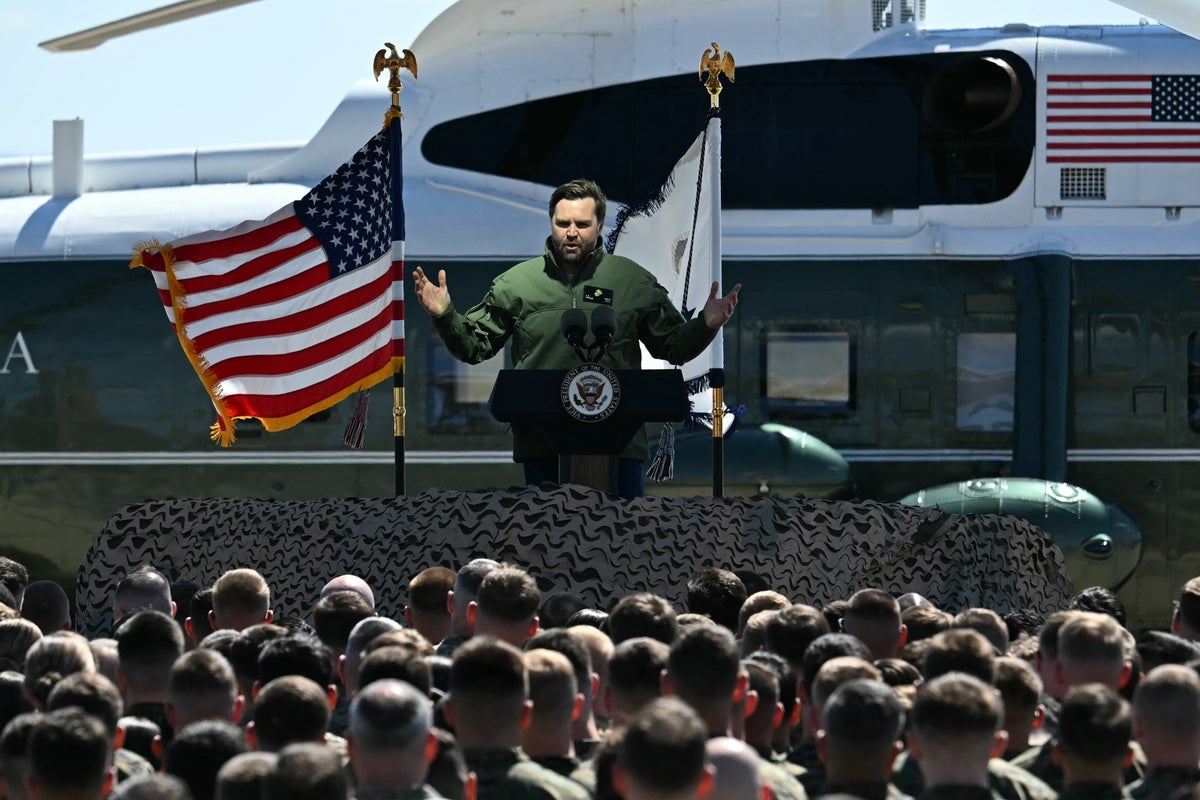 "JD Vance difende l'uso della forza militare dopo l'attacco di una nave venezuelana: il dibattito sulla sicurezza nazionale degli Stati Uniti"