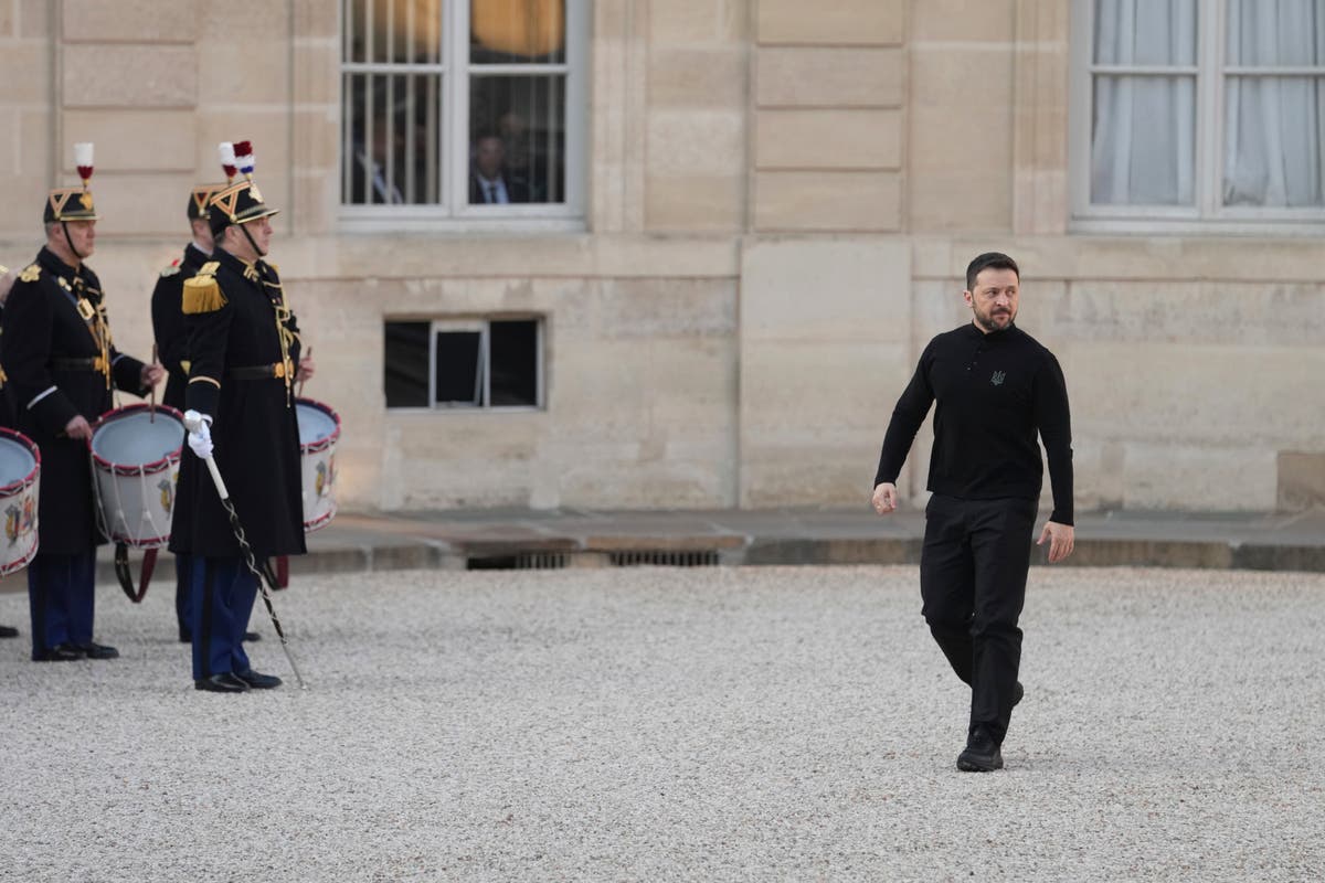 Macron says a proposed European force for Ukraine could respond if attacked by Russia.