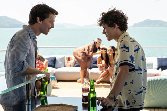 <p>Saxon and Lochlan in The White Lotus</p>