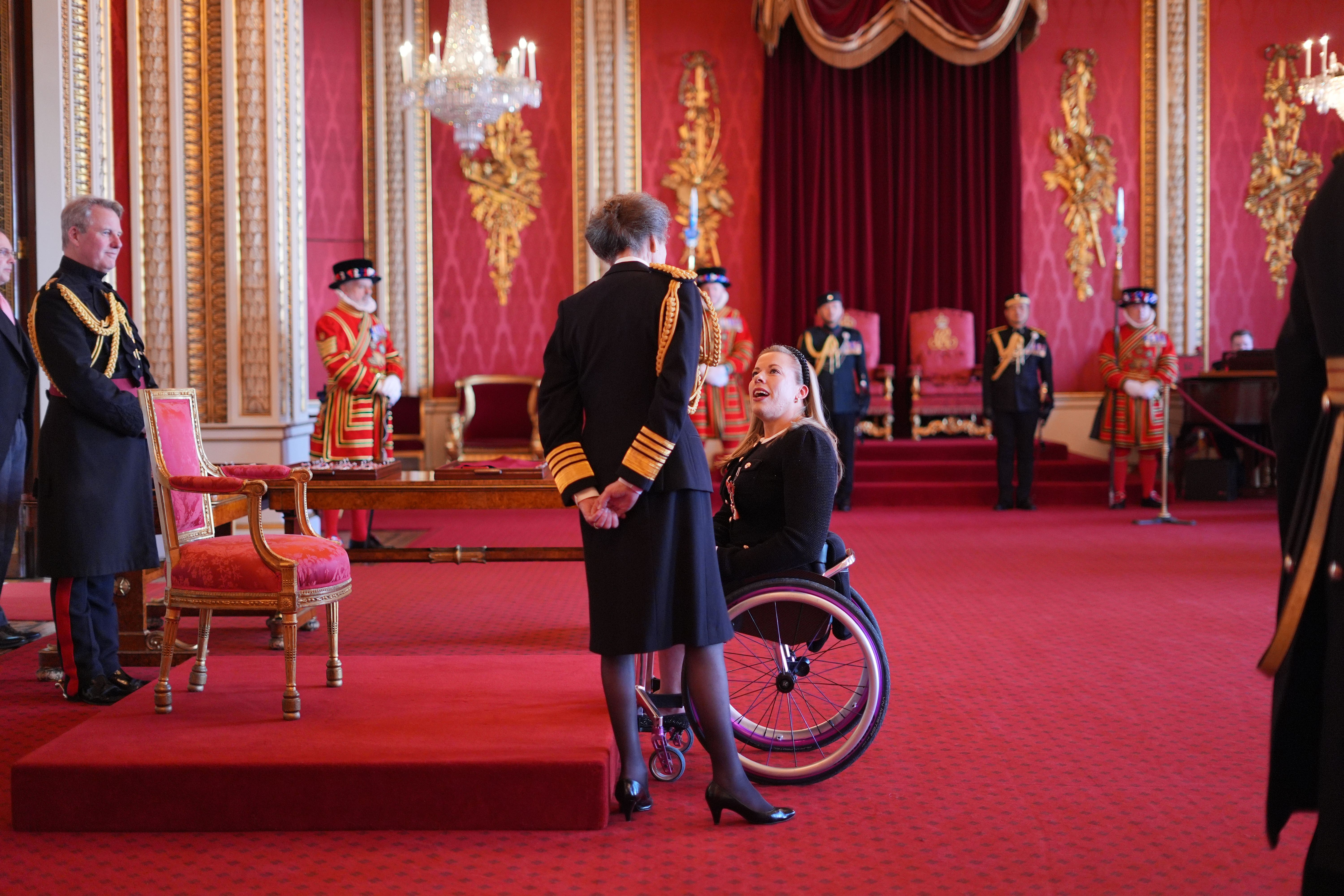 Hannah Cockroft at Buckingham Palace with the Princess Royal (PA)