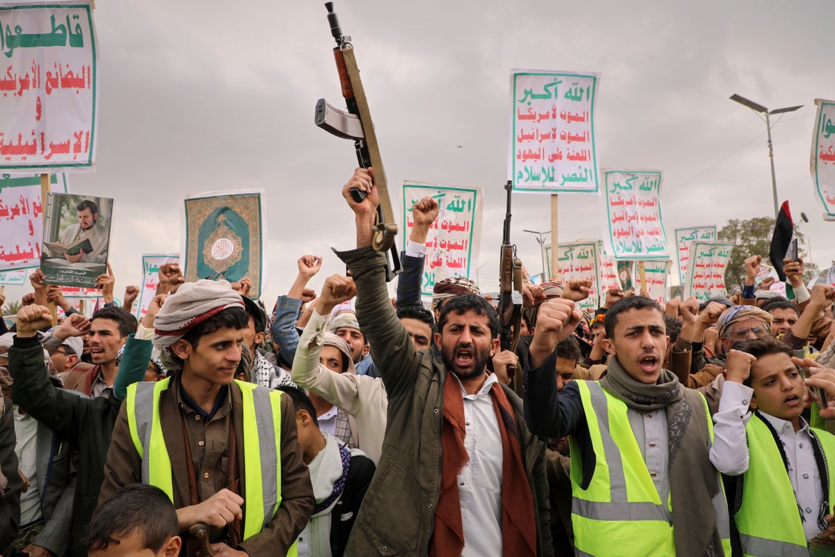 New US strikes against Houthi rebels kill at least 1 in Yemen