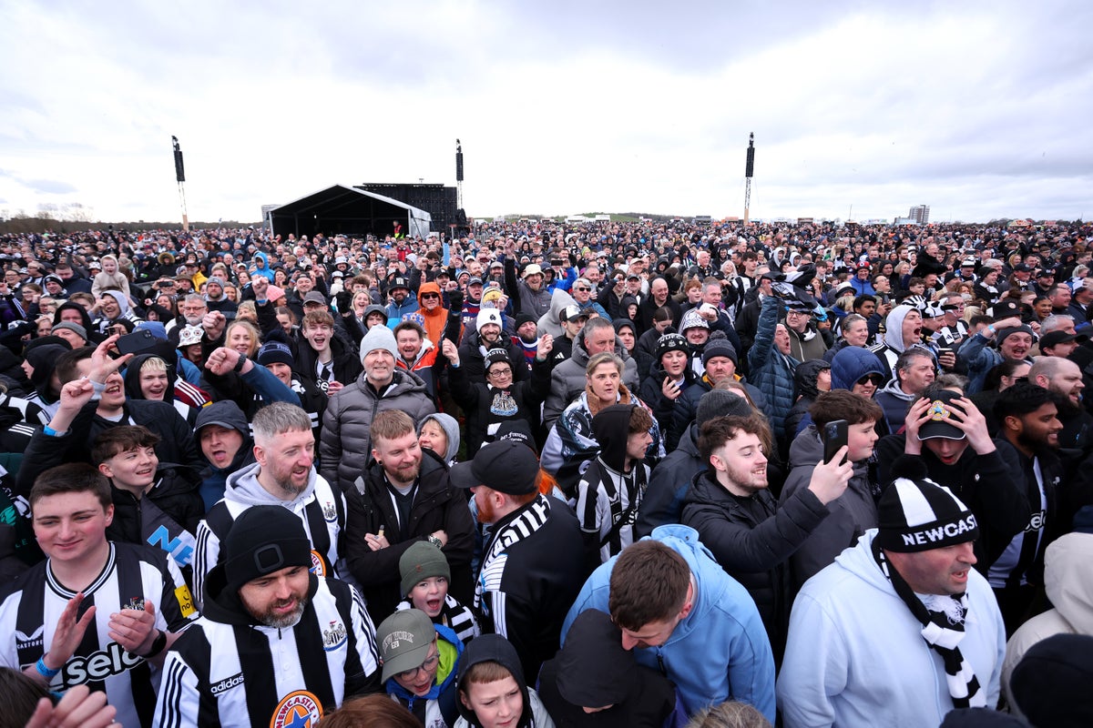 Watch live: Newcastle United fans celebrate club’s historic EFL cup win amid open bus parade Watch live: Newcastle United fans celebrate club’s historic EFL cup win amid open bus parade