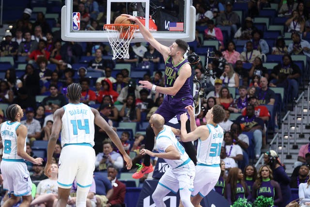 HORNETS PELICANS