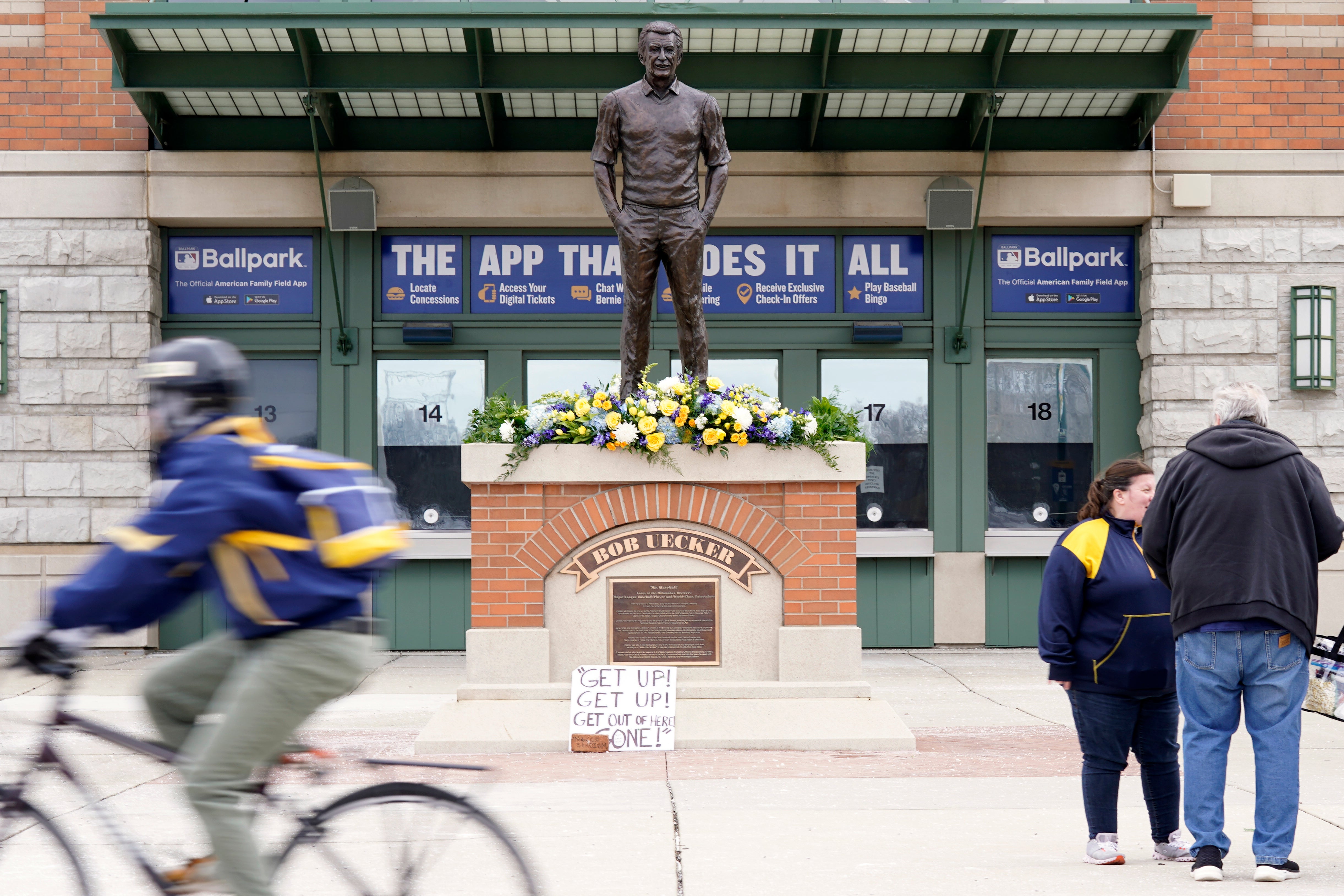 Royals Brewers Baseball