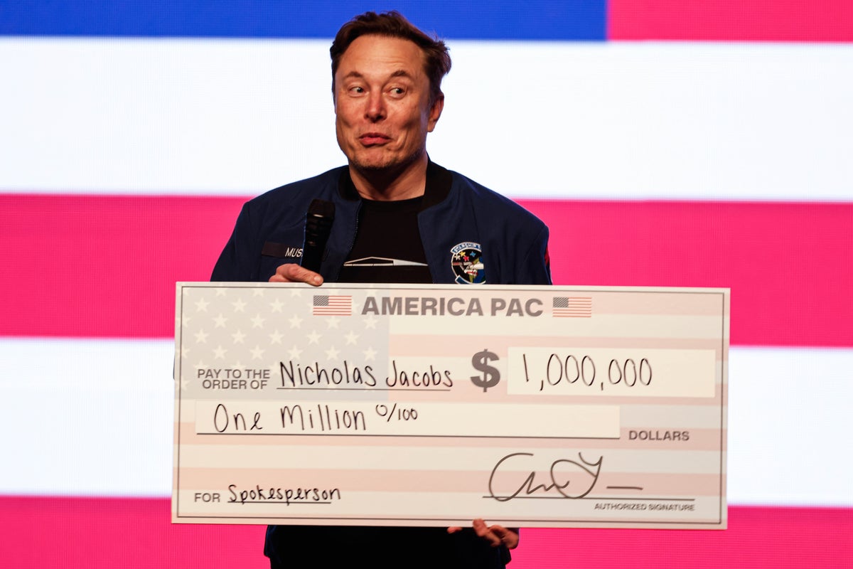 Parliament lights up in Elon Musk protest
