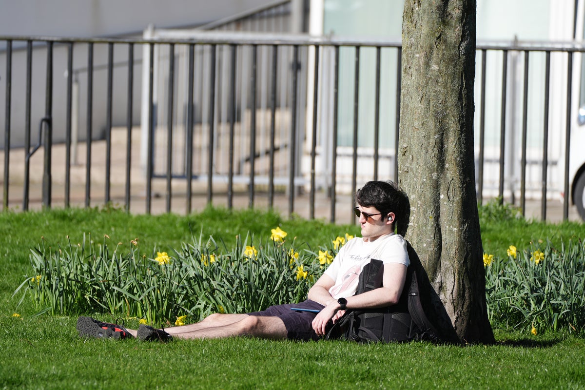 UK sees warmest spring on record after Met Office issue summer heatwave warning