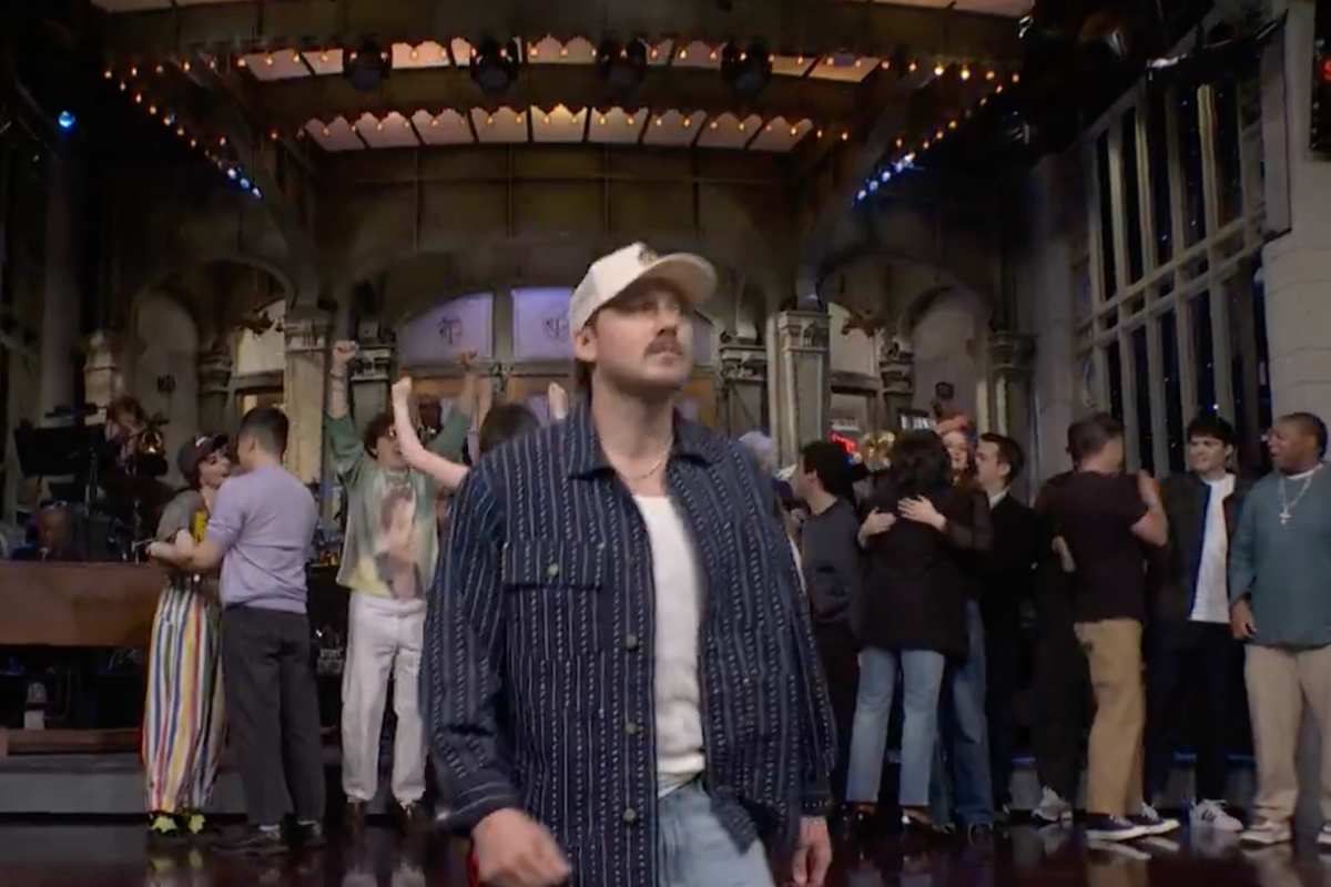 Morgan Wallen selling merch referencing Saturday Night Live controversy Morgan Wallen selling merch referencing Saturday Night Live controversy