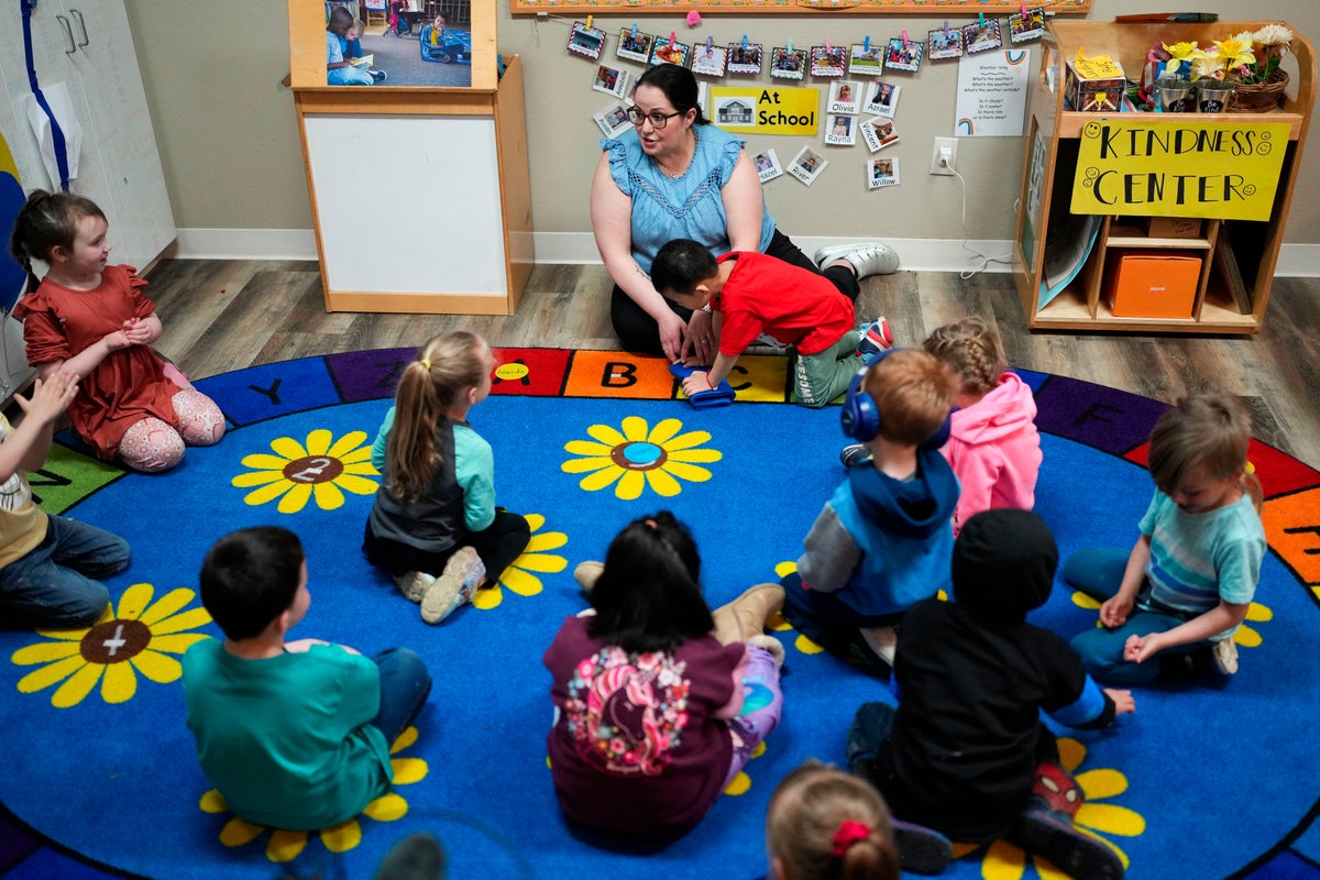 Head Start funding lags by nearly $1 billion this year, causing some preschool closures