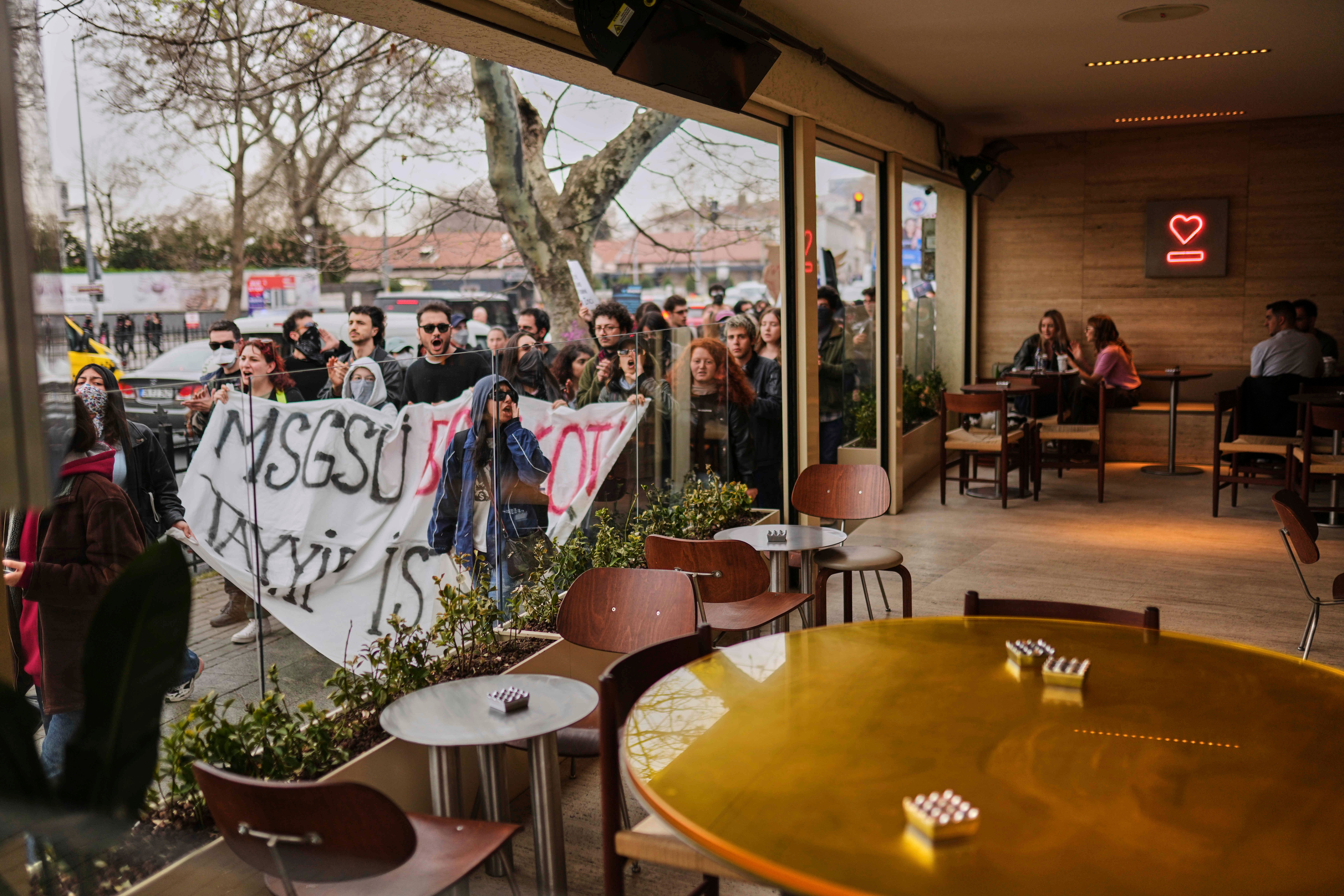 TURQUIA PROTESTAS BOICOT