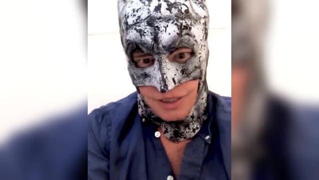 <p>Batman actor Val Kilmer reenacts infamous Bruce Wayne role in last Instagram post weeks before death.</p>