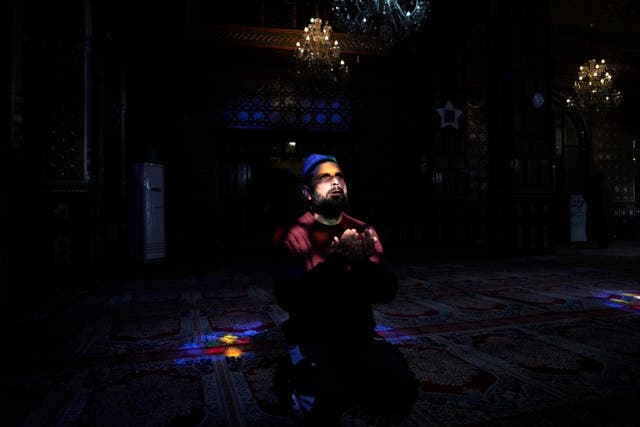 APTOPIX India Muslim Endowments