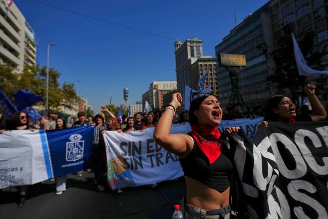 CHILE-TRABAJADORES PROTESTA