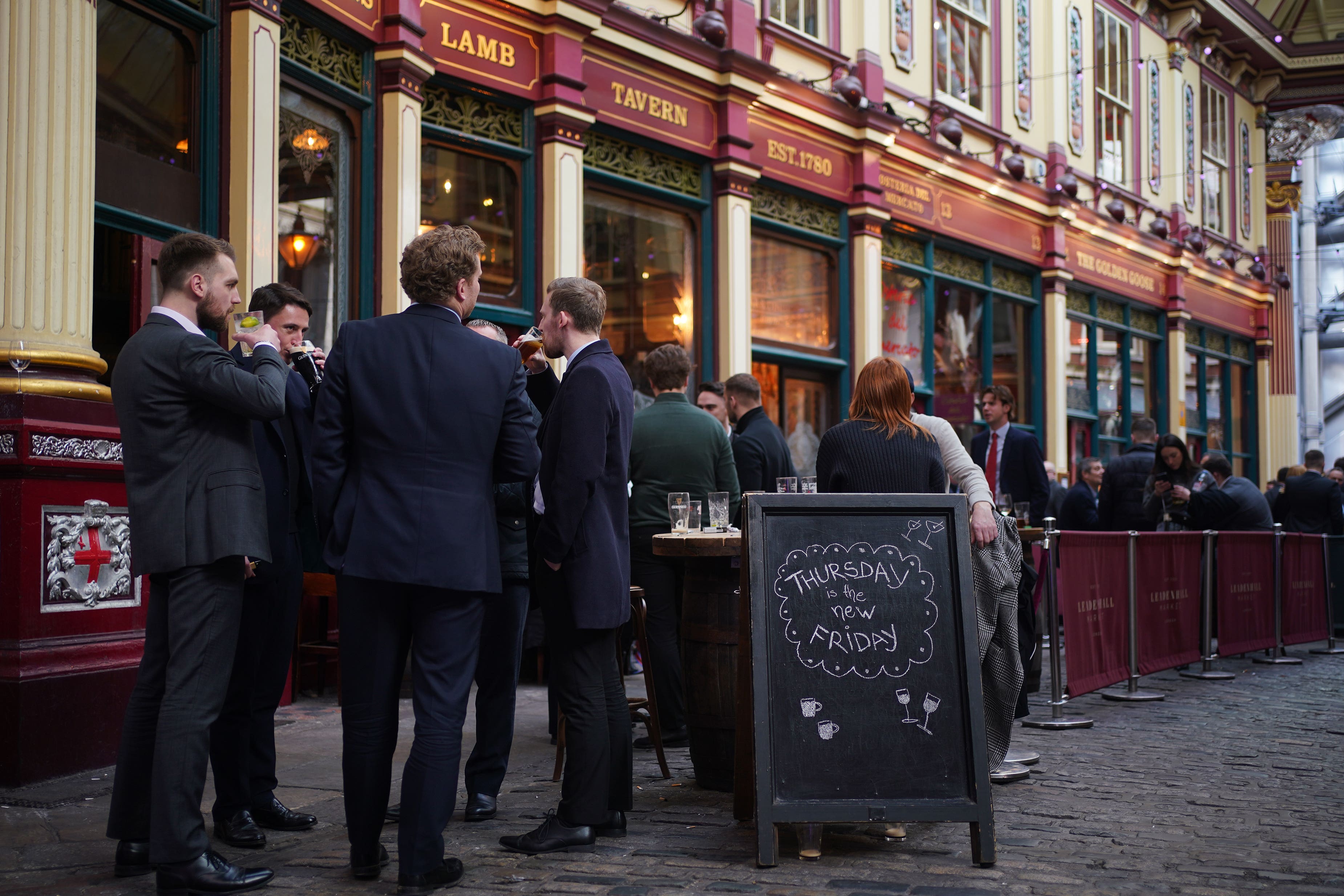 London’s pubs could open later as the Mayor is given new powers to overrule council’s licensing decisions in key nightlife areas. (Yui Mok/PA)
