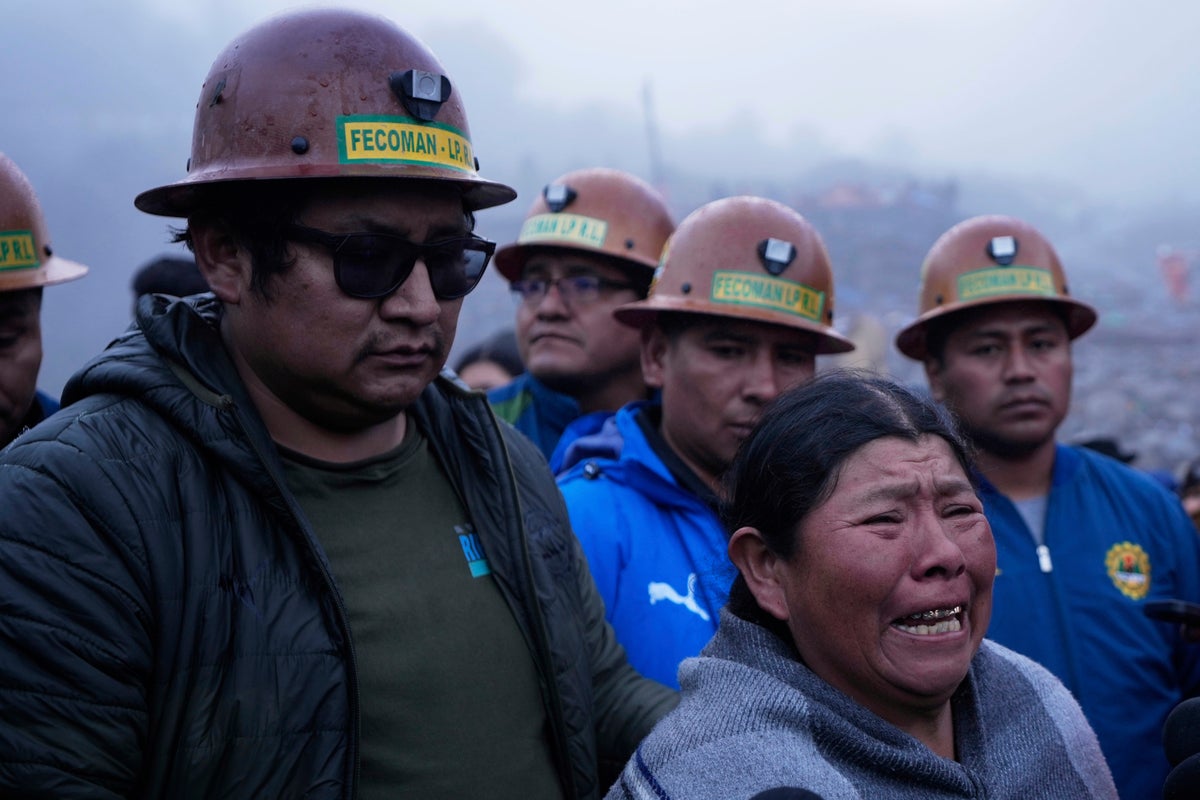 Rival gold miners in Bolivia fight using dynamite, leaving at least 6 dead
