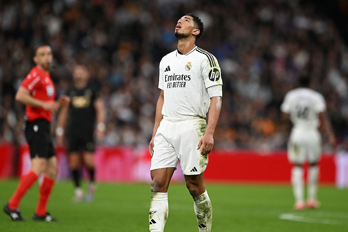 Real Madrid loses 2-1 to Valencia at home