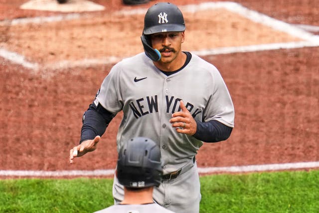 YANKEES-PIRATAS