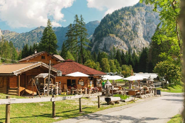 <p>Camping Marmolada Malga Ciapela</p>