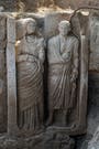 Descubren esculturas de tamaño real en una tumba de Pompeya