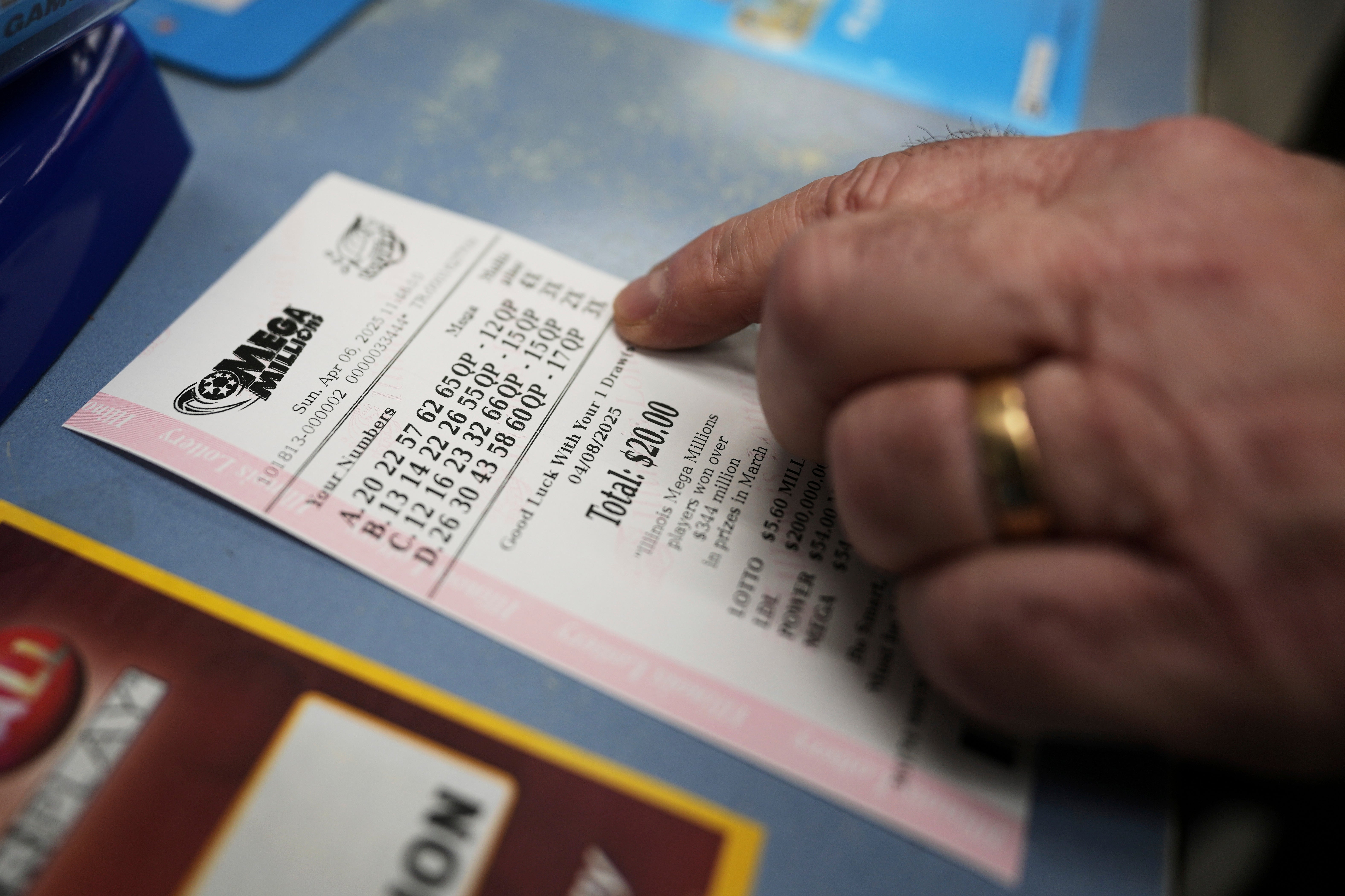 The winner can also opt for a cash prize of $155.5 million