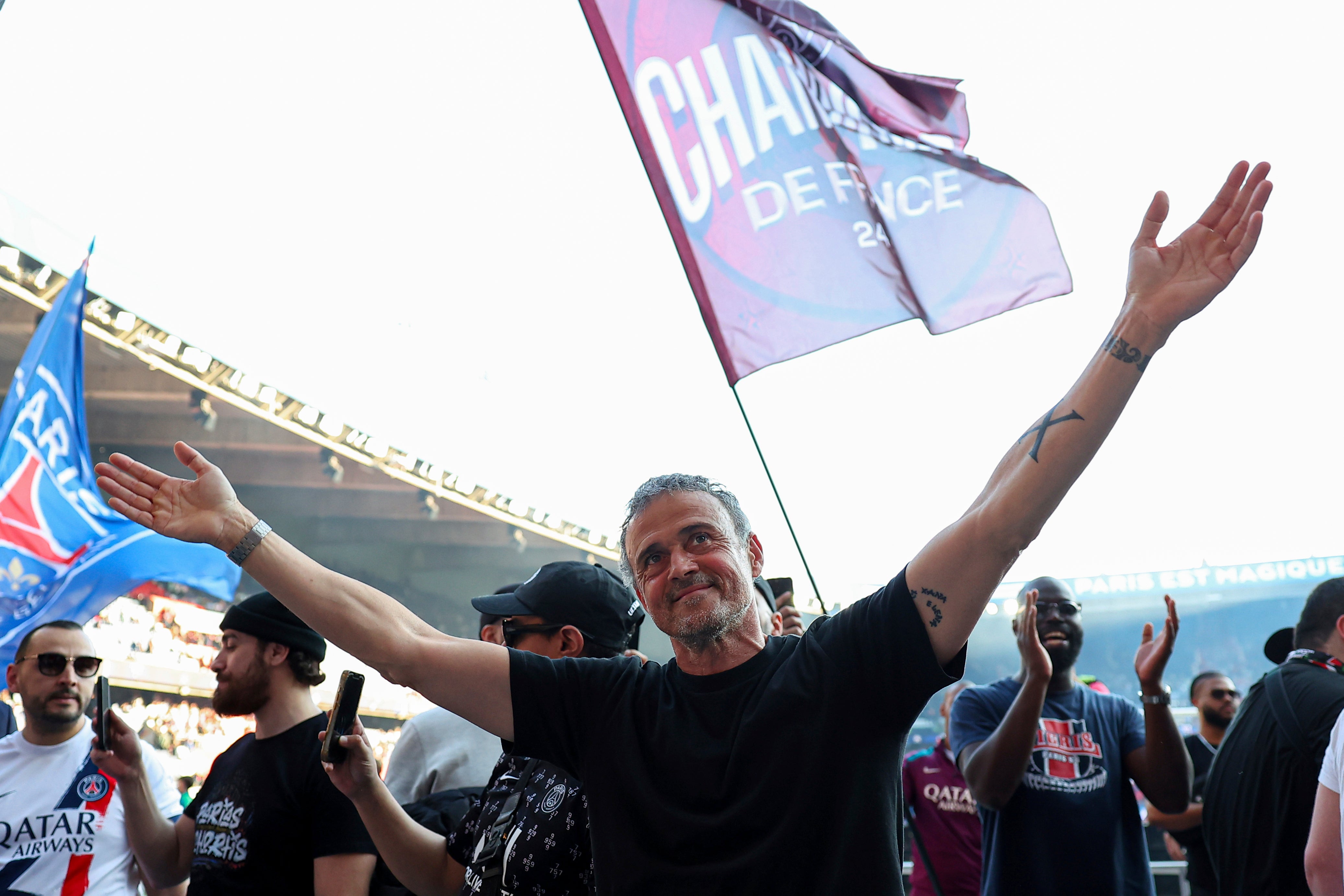 Luis Enrique celebrates winning the French league title in April