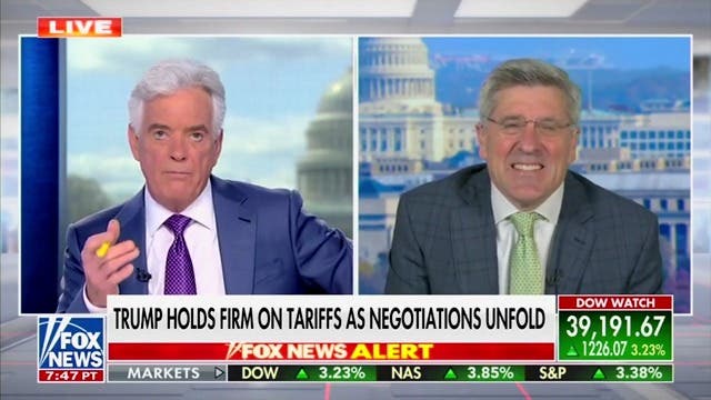 <p>Former Trump adviser Stephen Moore and Fox News anchor John Roberts suggest that Trump could win a Nobel Prize over his tariffs.</p>