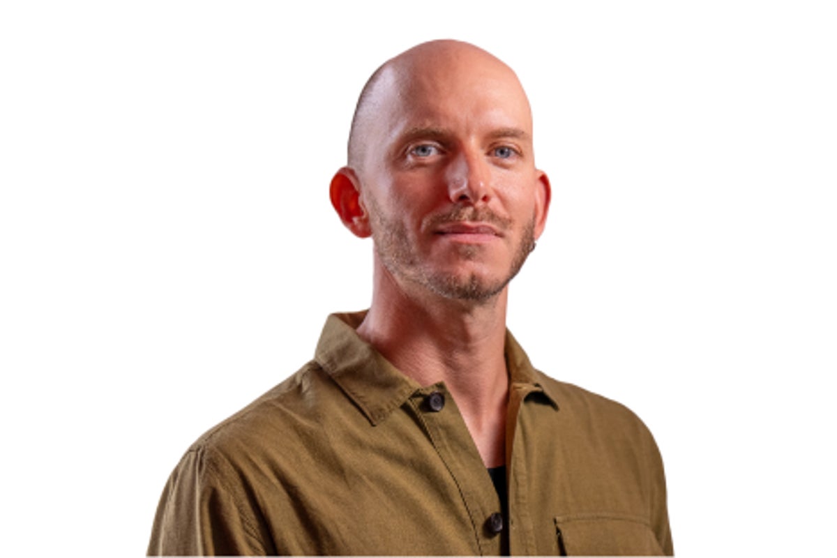 Reward offered after tourist found dead in suitcase on outskirts of Colombian city Reward offered after tourist found dead in suitcase on outskirts of Colombian city