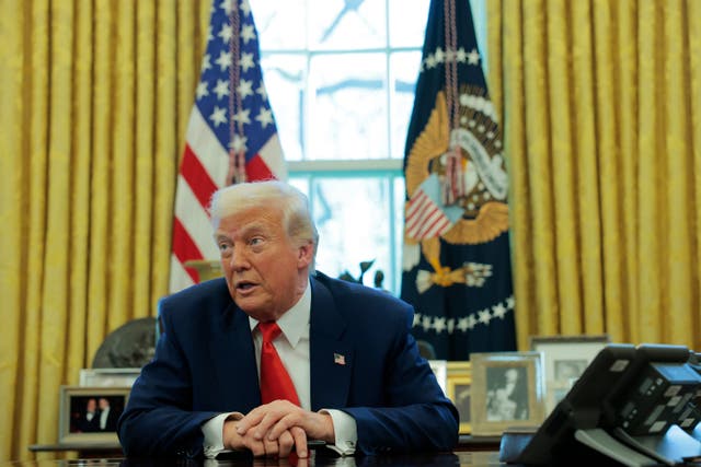 <p>El presidente de EE. UU., Donald Trump, habla con los periodistas en el Despacho Oval de la Casa Blanca el 9 de abril de 2025 en Washington, D. C.</p>