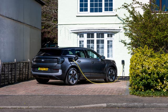<p>Ford is giving free home chargers to buyers of its EV models</p>