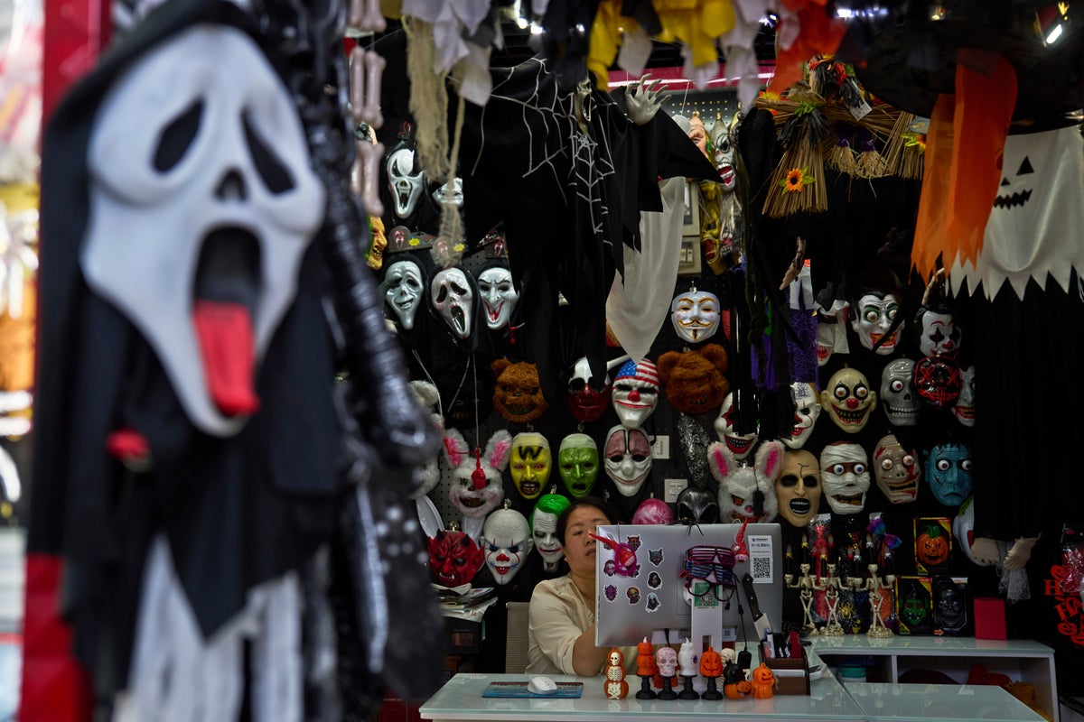 Family-owned Halloween shop affected by Trump's tariffs