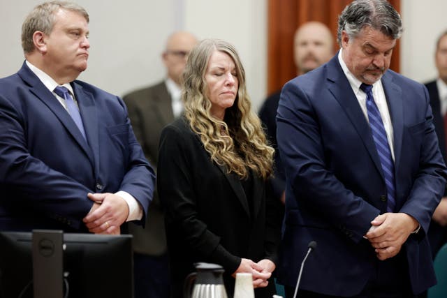 <p>Lori Vallow, que ya cumple tres cadenas perpetuas consecutivas sin libertad condicional por matar a sus dos hijos menores, escuchó el veredicto de otro caso. Esta vez se relaciona con una muerte en Arizona</p>
