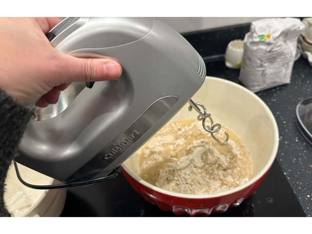 Cuisinart power advantage hand mixer   