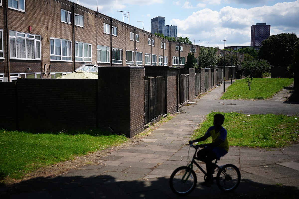 Nearly 1.7m children hit by two-child benefit cap as Labour urged to scrap ‘brutal’ policy