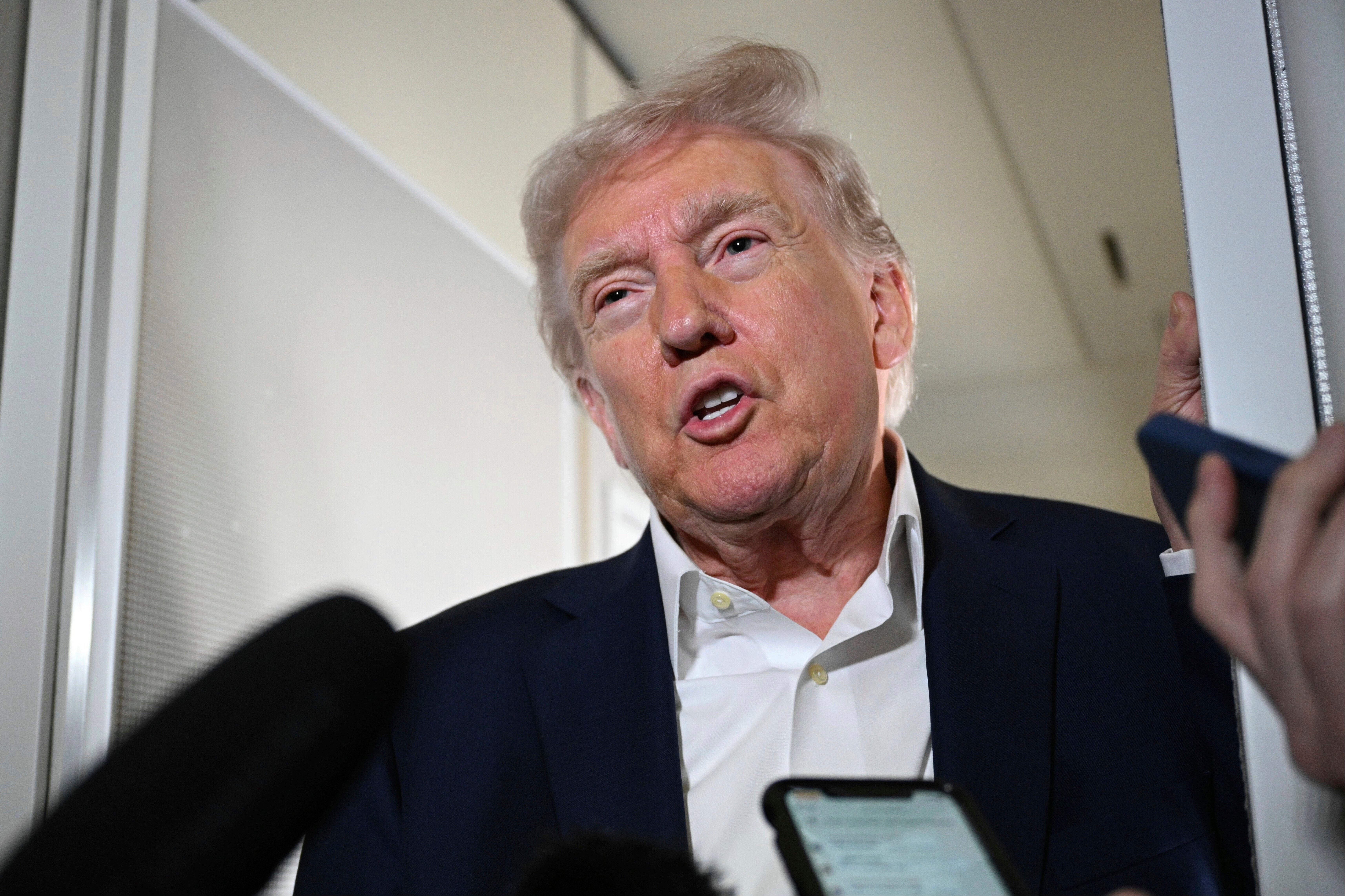 <p>TRUMP-EXAMEN MÉDICO</p>