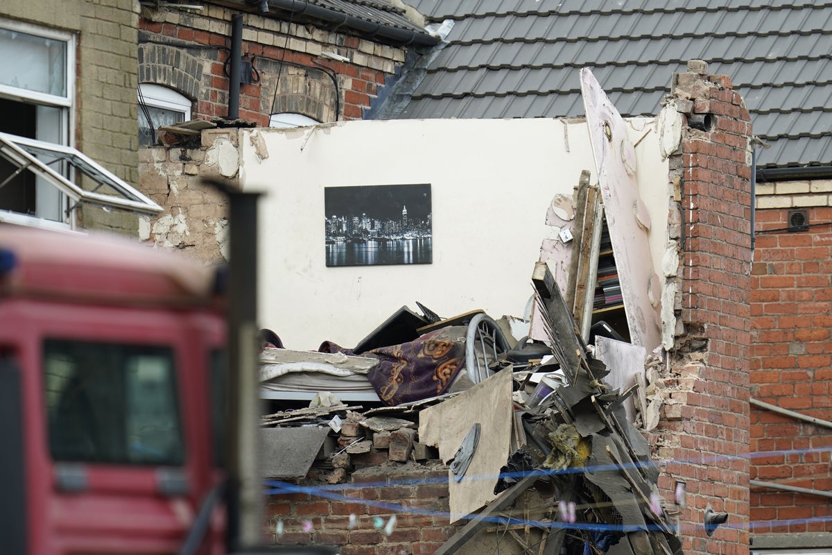 Man killed in explosion that destroyed house