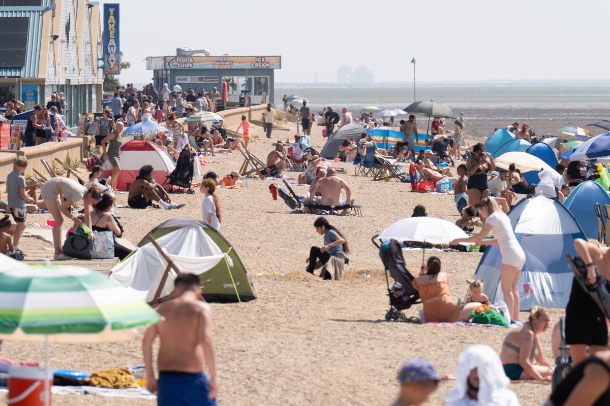 Police issue warning after several children reported missing on beach
