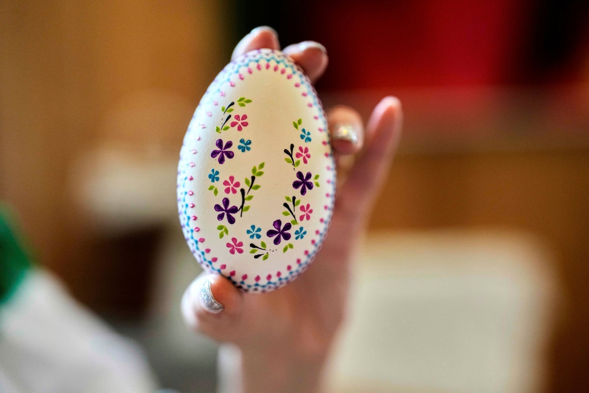 Germanys Sorbian ethnic minority celebrates Easter with egg decorating traditions