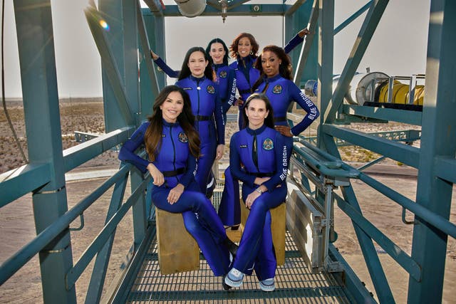 <p>The six-woman crew, first row from left, Lauren Sanchez and Kerianne Flynn and standing in back from left, Amanda Nguyen, Katy Perry, Gayle King and Aisha Bowe</p>