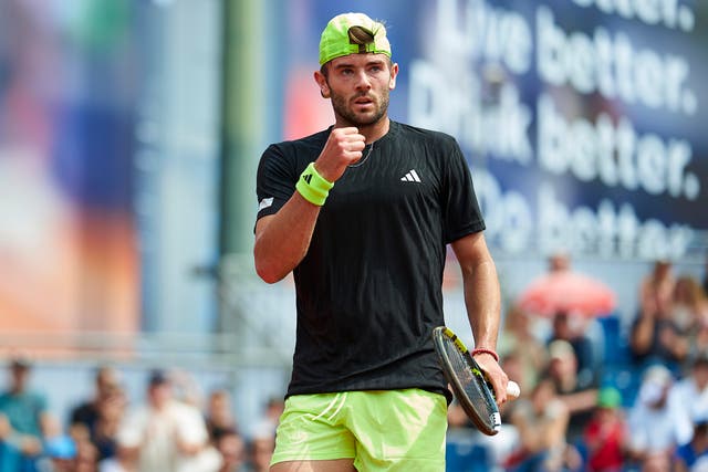 Jacob Fearnley of Great Britain celebrates against Daniel Galan of Colombia at the Barcelona Open
