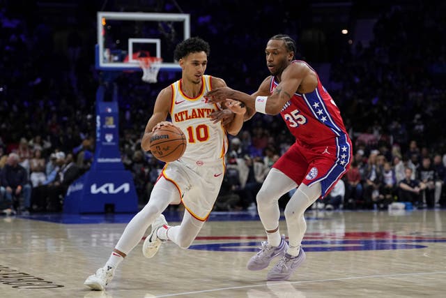 Hawks 76ers Basketball