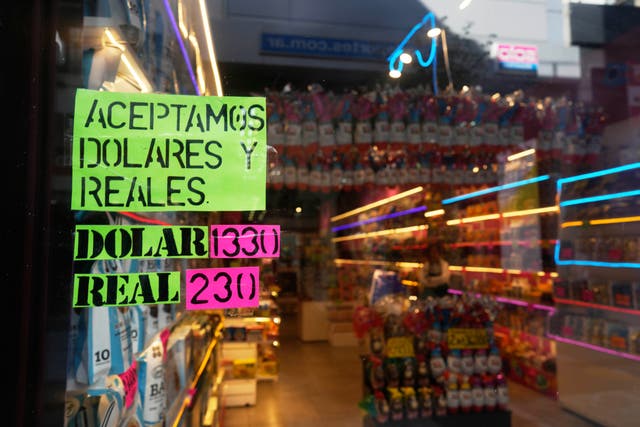 AP EXPLICA-ARGENTINA-CAMBIO