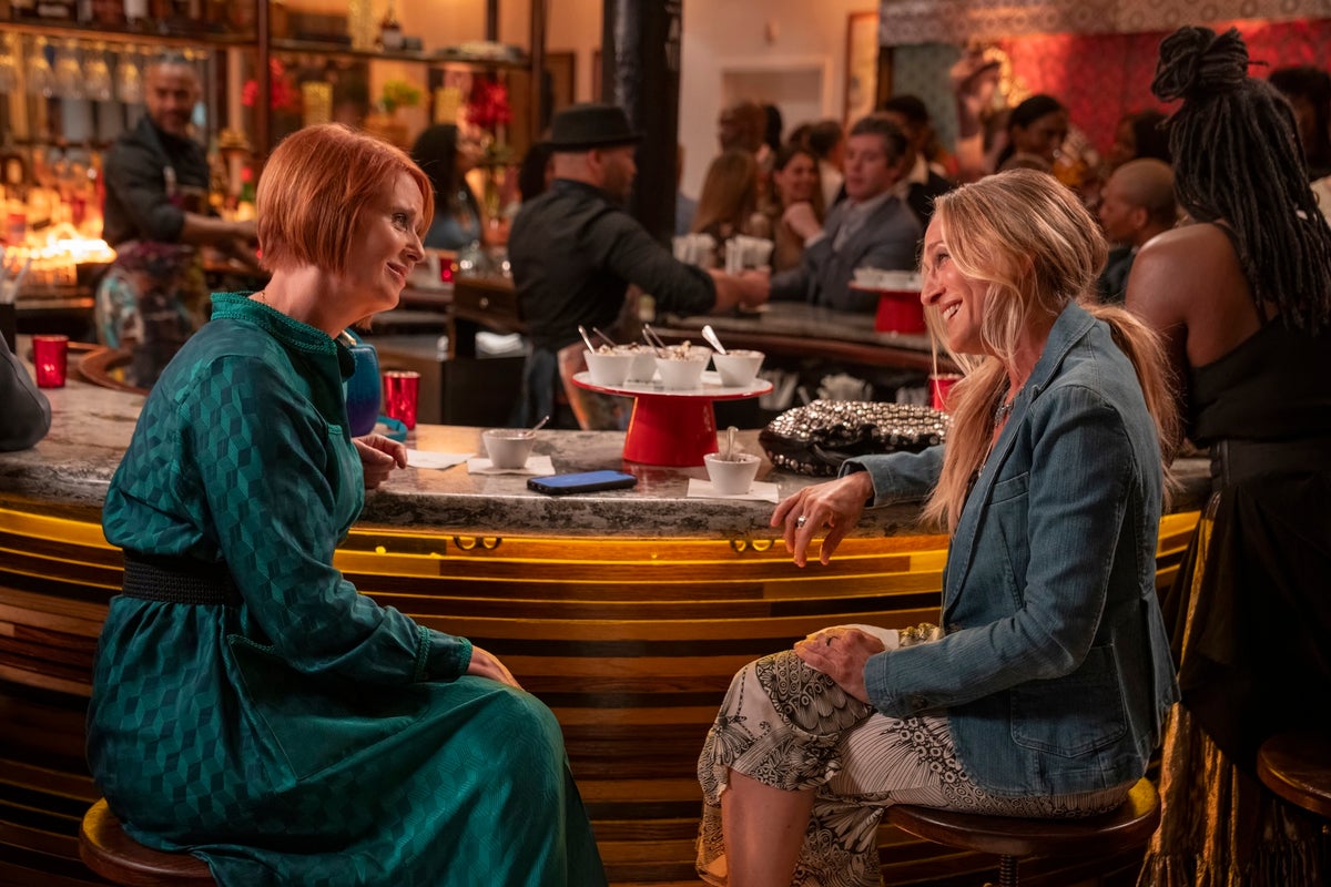 Watch: Carrie Bradshaw returns for And Just Like That season 3 trailer