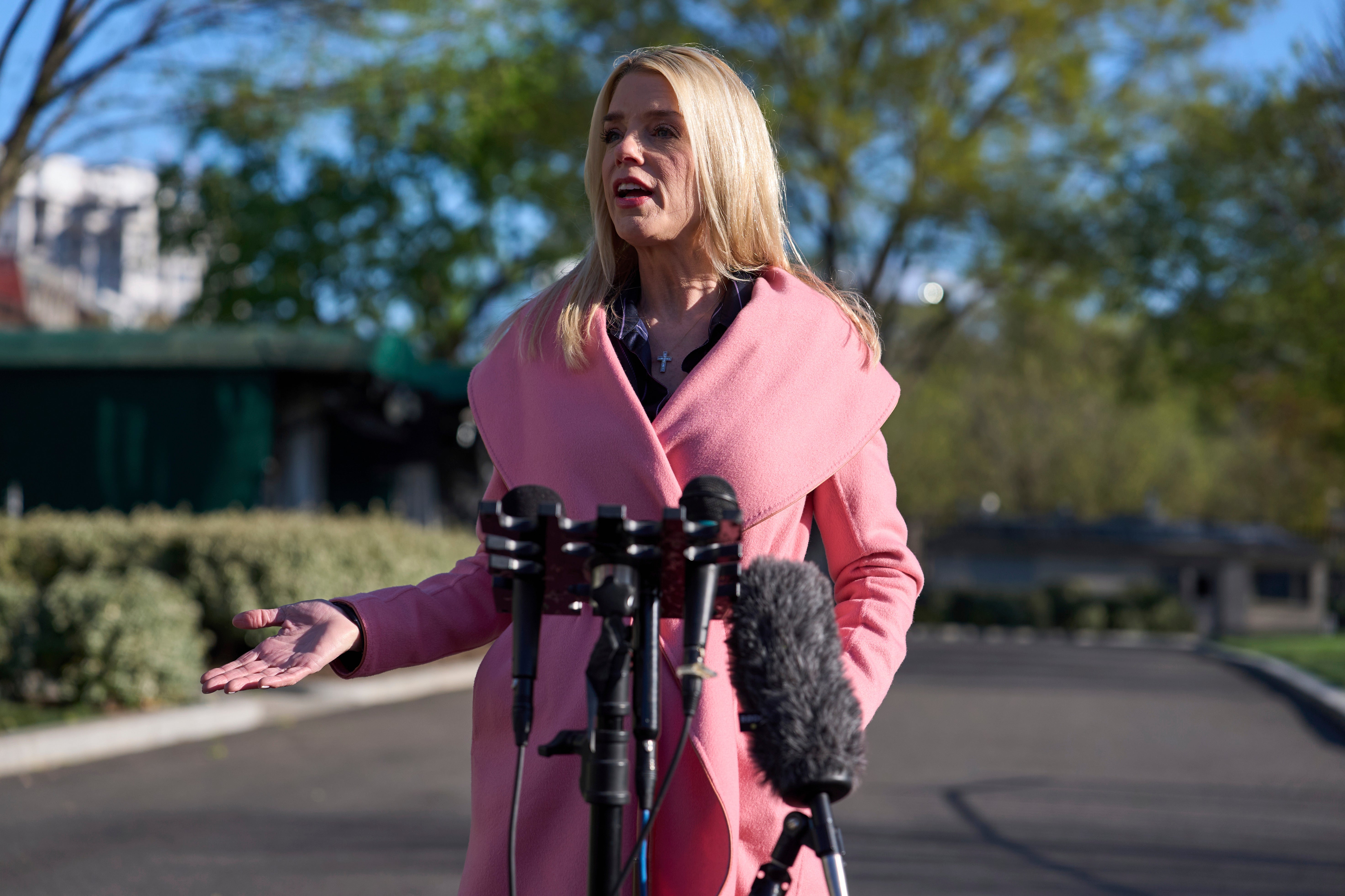 MAINE ATLETAS TRANSGENERO