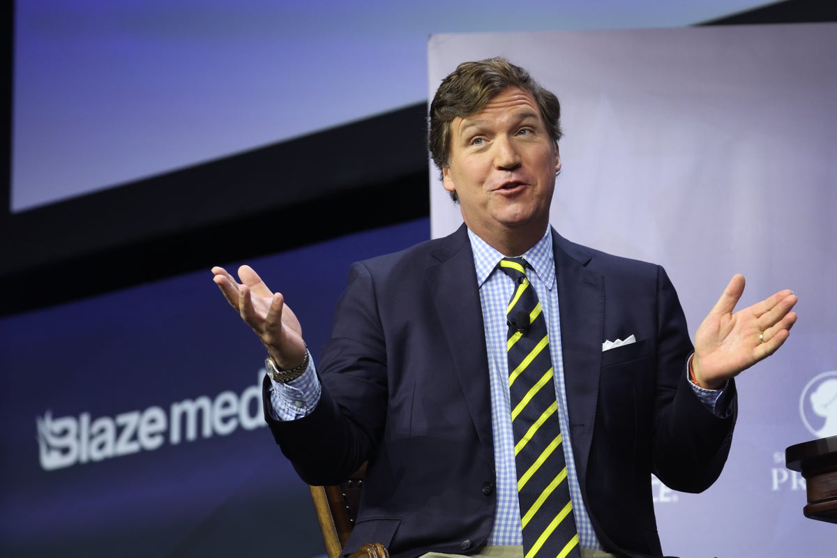 Mark Levin rips ex-Fox colleague Tucker Carlson as MAGA-on-MAGA violence breaks out