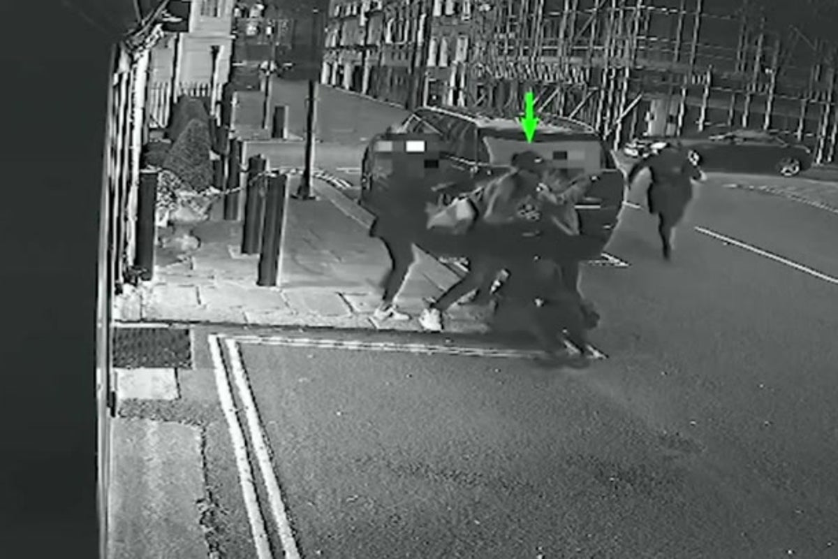 Police officers pose as wealthy couple in Mayfair to snare team of Rolex thieves